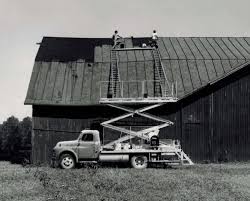 اولین بالابر پشت کامیونی آکاردئونی ، ساخت شرکت فلکس ، دهه 60 میلادی